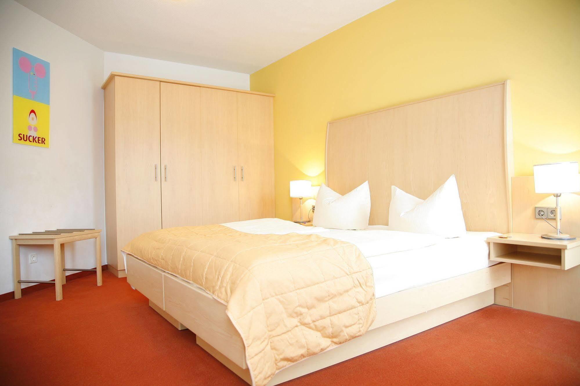 Hsh Hotel Apartments Mitte Berlino Esterno foto
